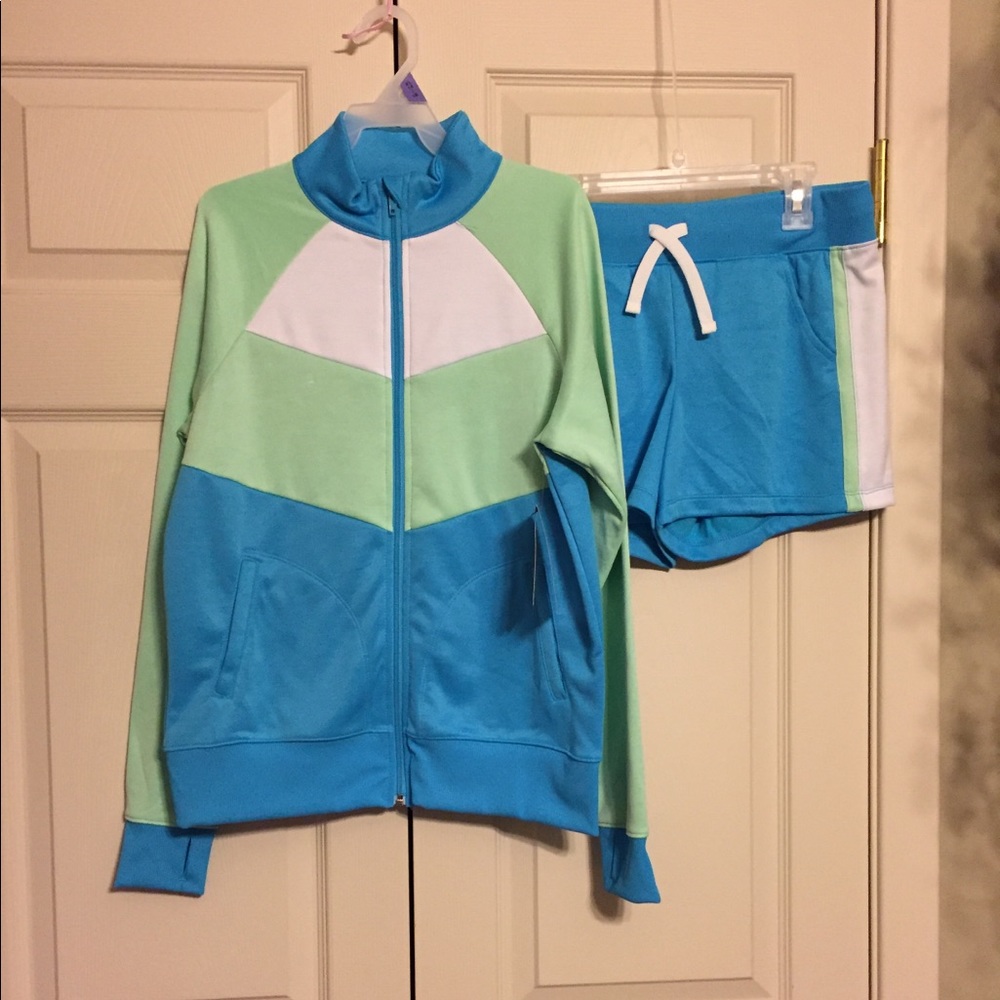 COPY - Avia Track set size XLARGE (14-16)